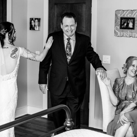 Bride dad wedding moment crying