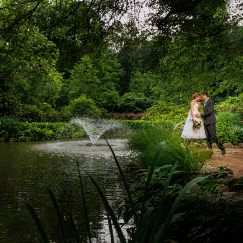 Bride groom wedding fountain