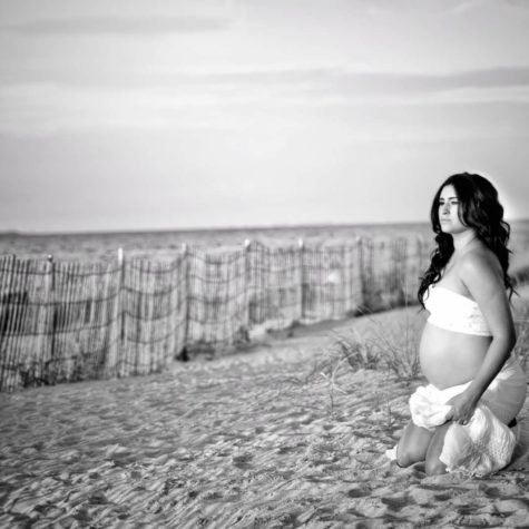 Maternity-Beach-Photographer-02